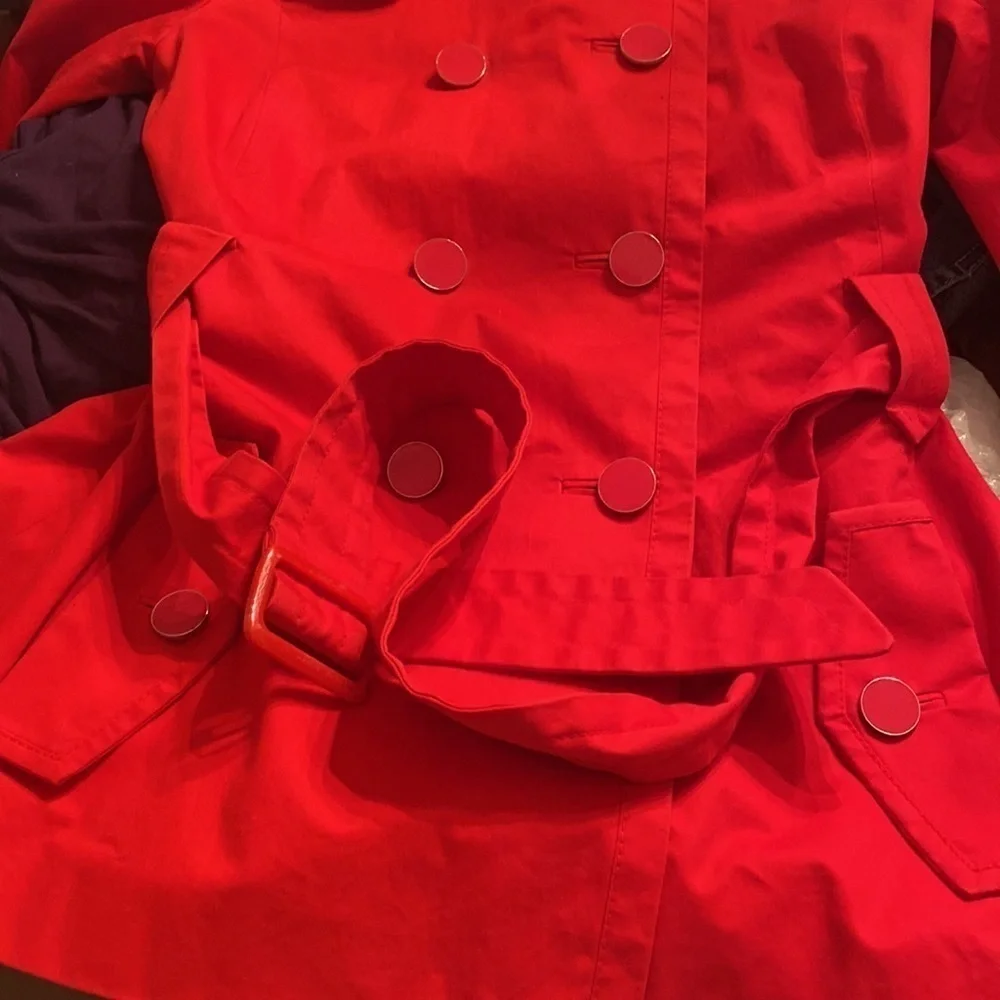 Banana republic red jacket, size small, 100% cotton. Lining is 100% acetate.